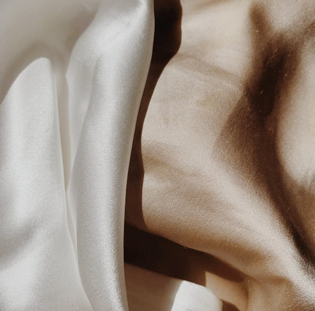 Soie VS Satin, quelle est la différence ?