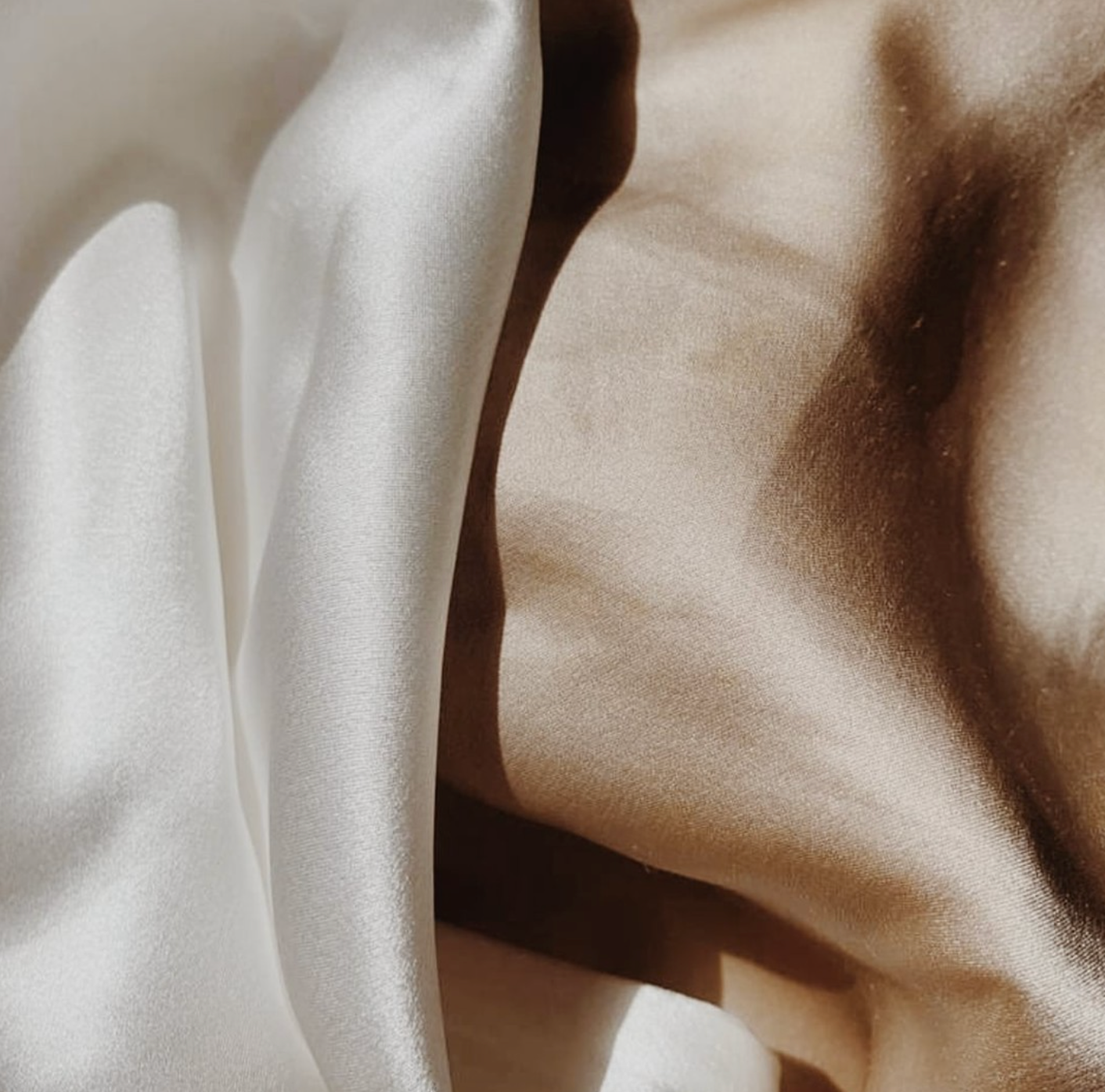 Soie VS Satin, quelle est la différence ?