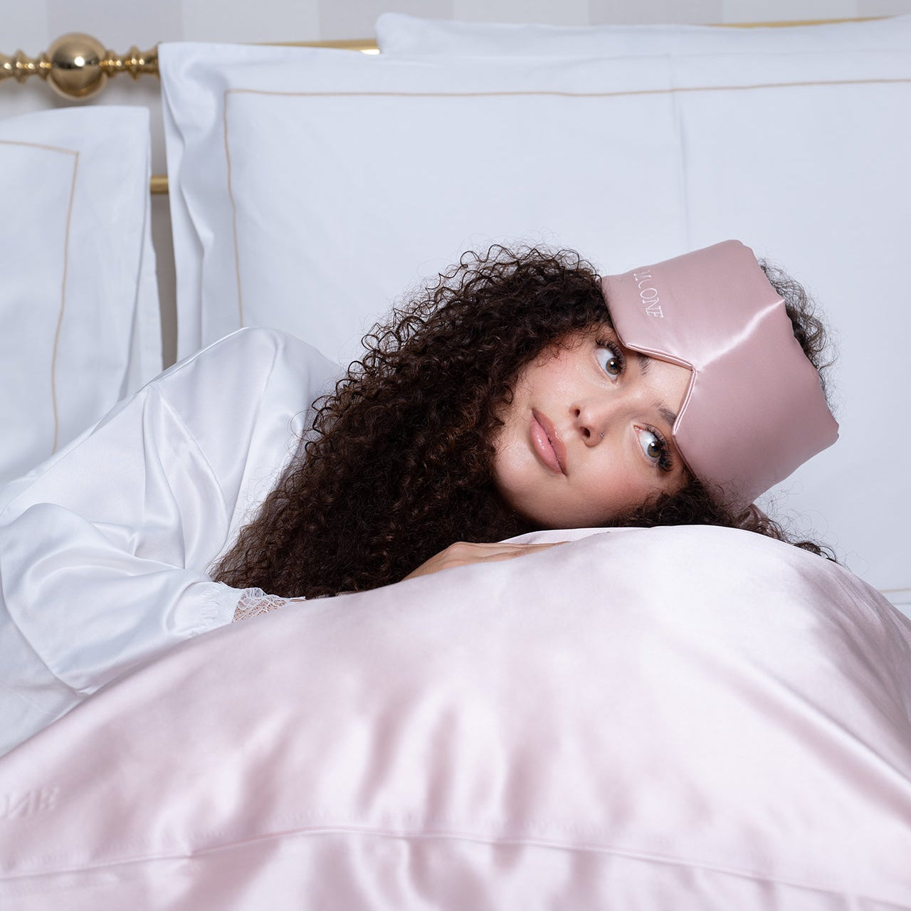 Masque de nuit 100% soie de mûrier